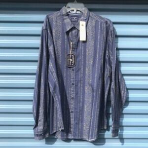 Long Sleeve Button Down Shirt . Size: Extra Large {46-48} Pusser's . West Indies
